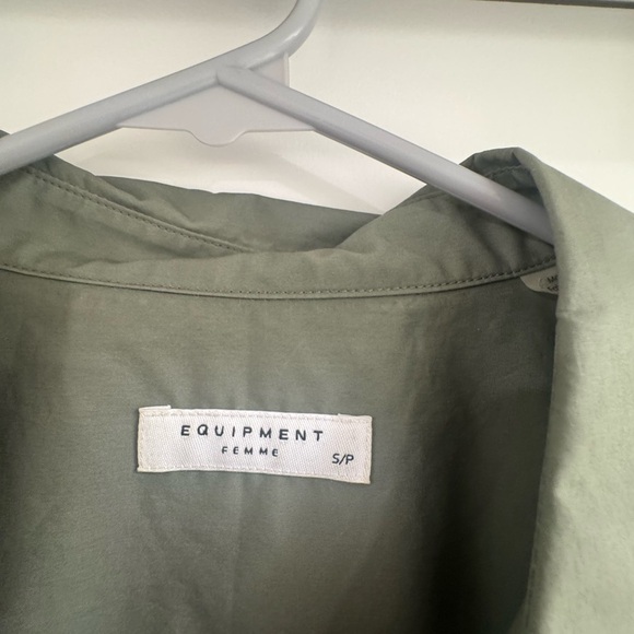 Equipment Cropped Button Down Shirt - Picture 6 of 7